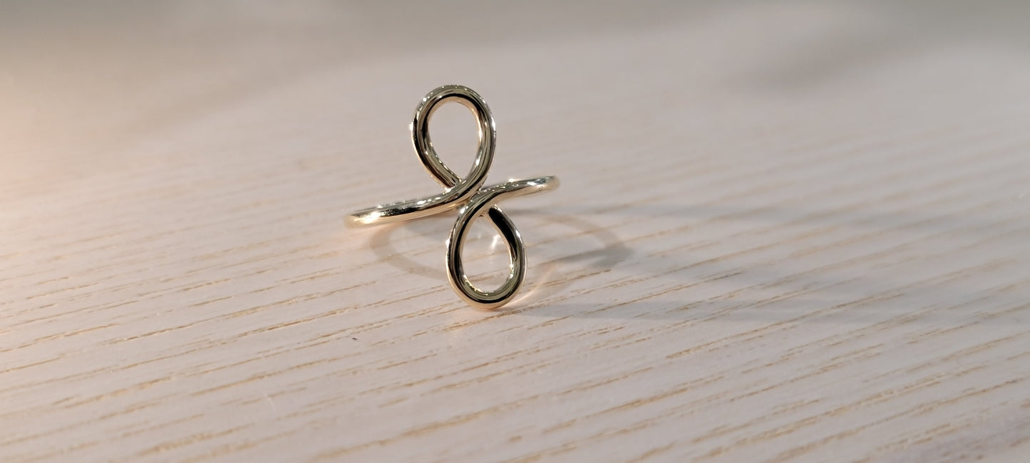 14K Eight Ring