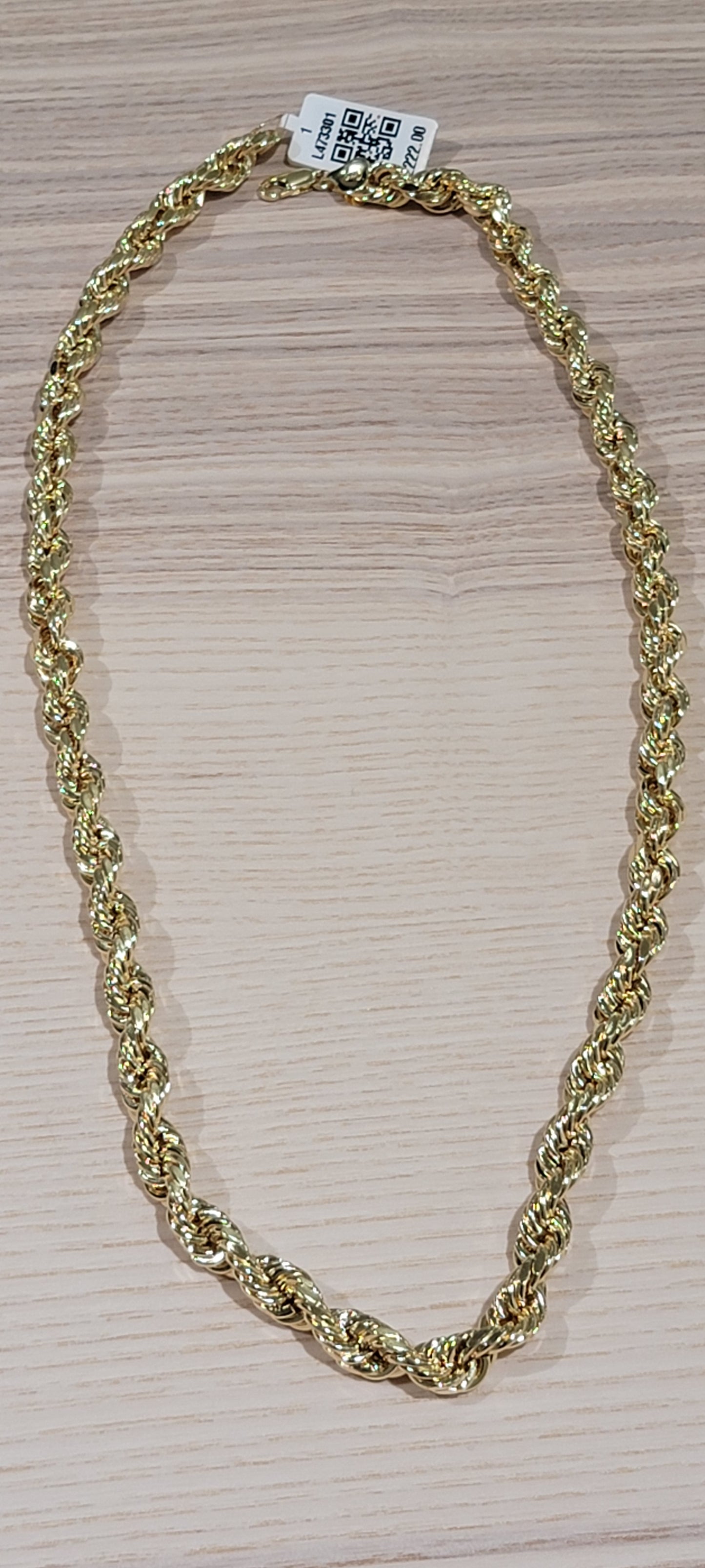 10kt Gold Rope chain 22 inches...8mm