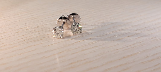 10K Solid Rnds Yellow 0.61ct Si2J Earrings