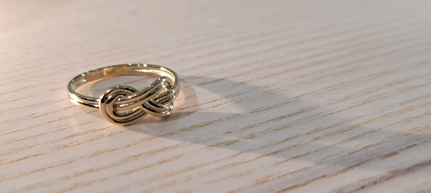 14kt Gold Infinity Loop