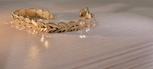 10K Leaf Bracelet
