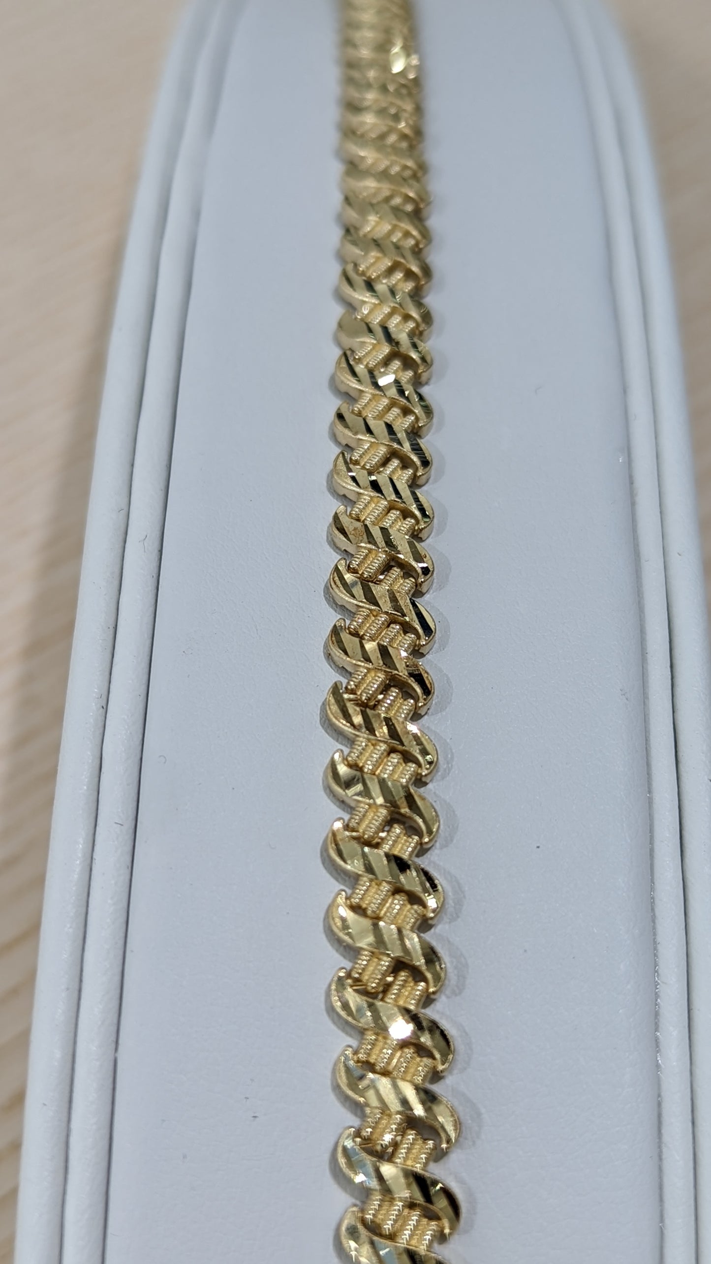 10kt Gold Bracelet Wave