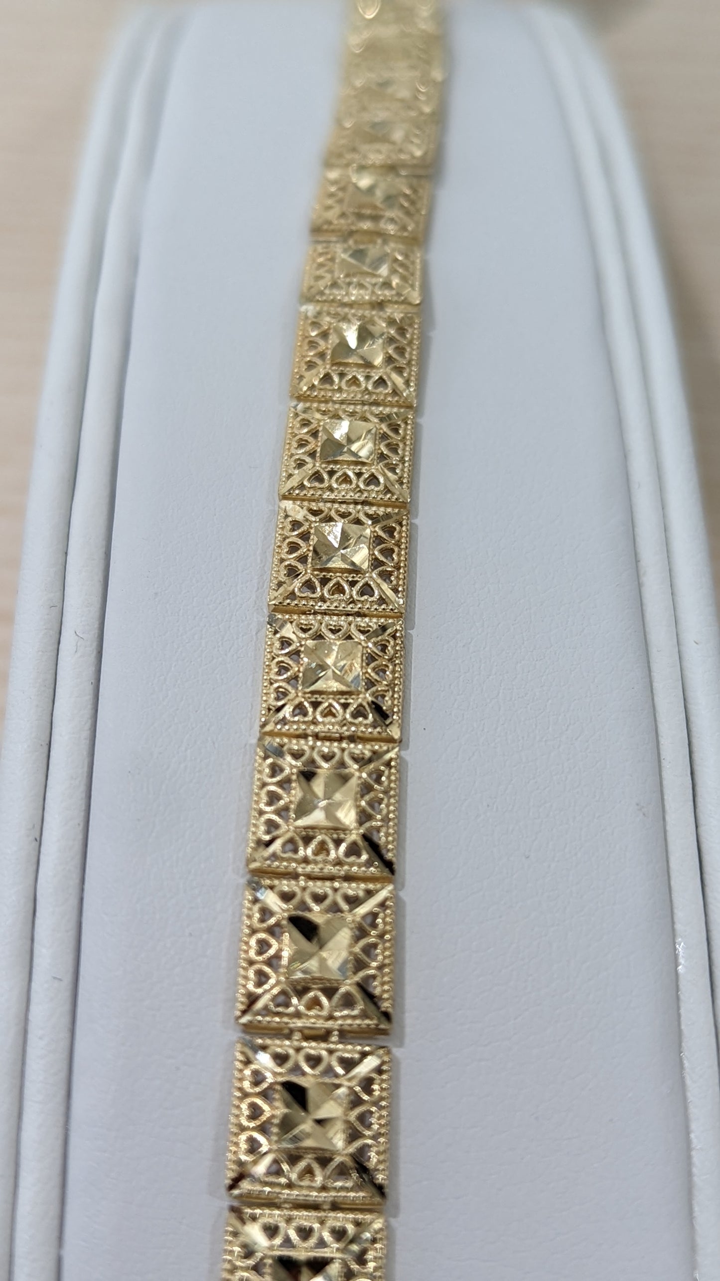 10kt Gold Bracelet Square